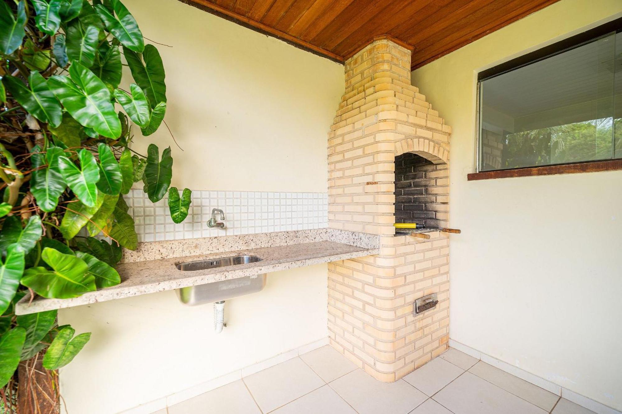 Casa de férias Bz98 Geriba, Casa Ampla 4 E Area Gramada *